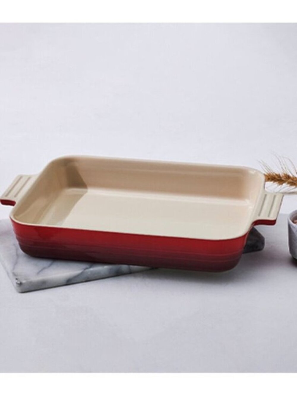 LE CREUSET Classic Stoneware Rectangular Baking Dish Cerise Red 7"x10" 25cm NWT - Picture 7 of 7
